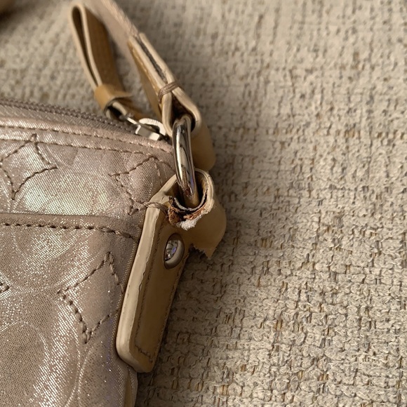 Coach gold small crossbody bag - Picture 3 of 11